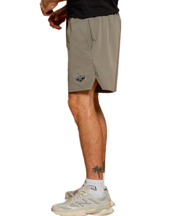 Pantaloneta Motors Verde Grisáceo