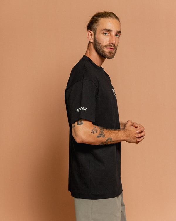 Camiseta Custom Delta Negra