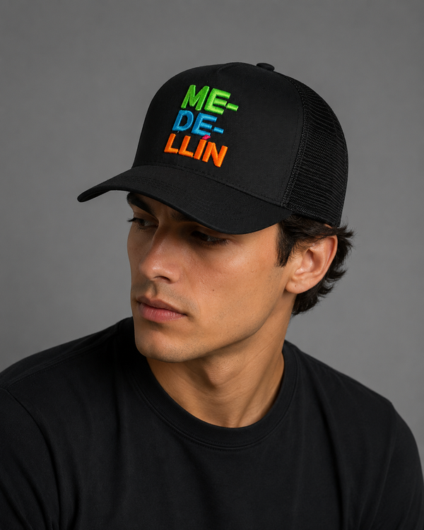 Gorra MEDELLIN Trucker Negra-Colores