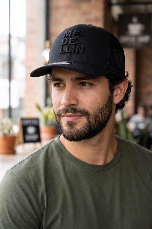 Gorra Medellin Trucker Negro-Negro