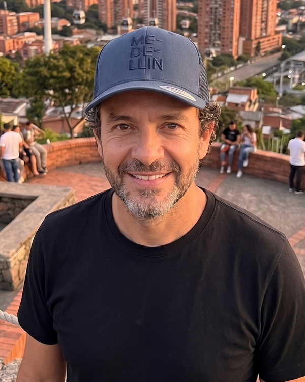 Gorra Medellin Trucker Navy