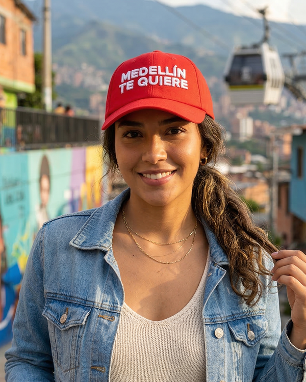 Gorra Medellin Te Quiere