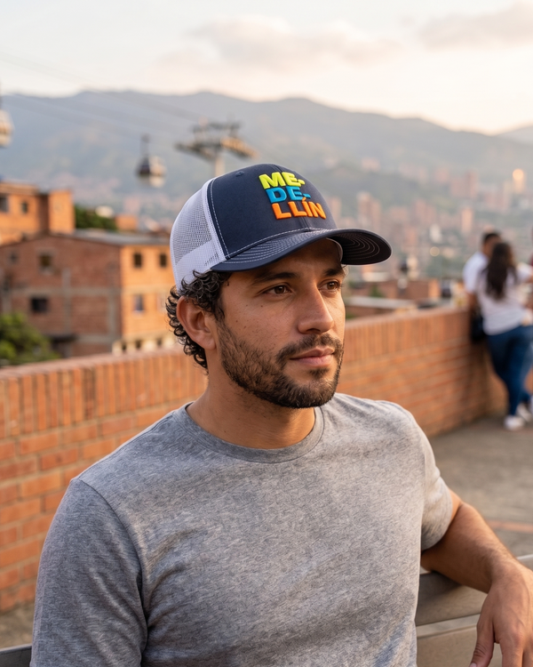 Gorra MEDELLIN Trucker Azul-Blanca Colores