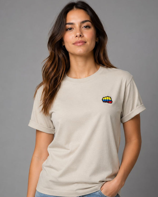 Camiseta Fist Colombia Beige-Dama